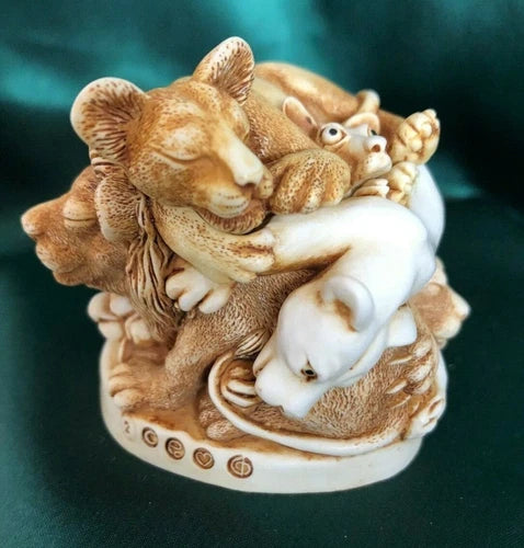 Harmony Kingdom Faux Paw Lions Figurine TJLI