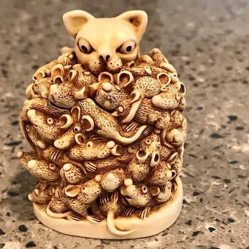 Harmony Kingdom Too Much Of A Good Thing Cat Box Figurine
