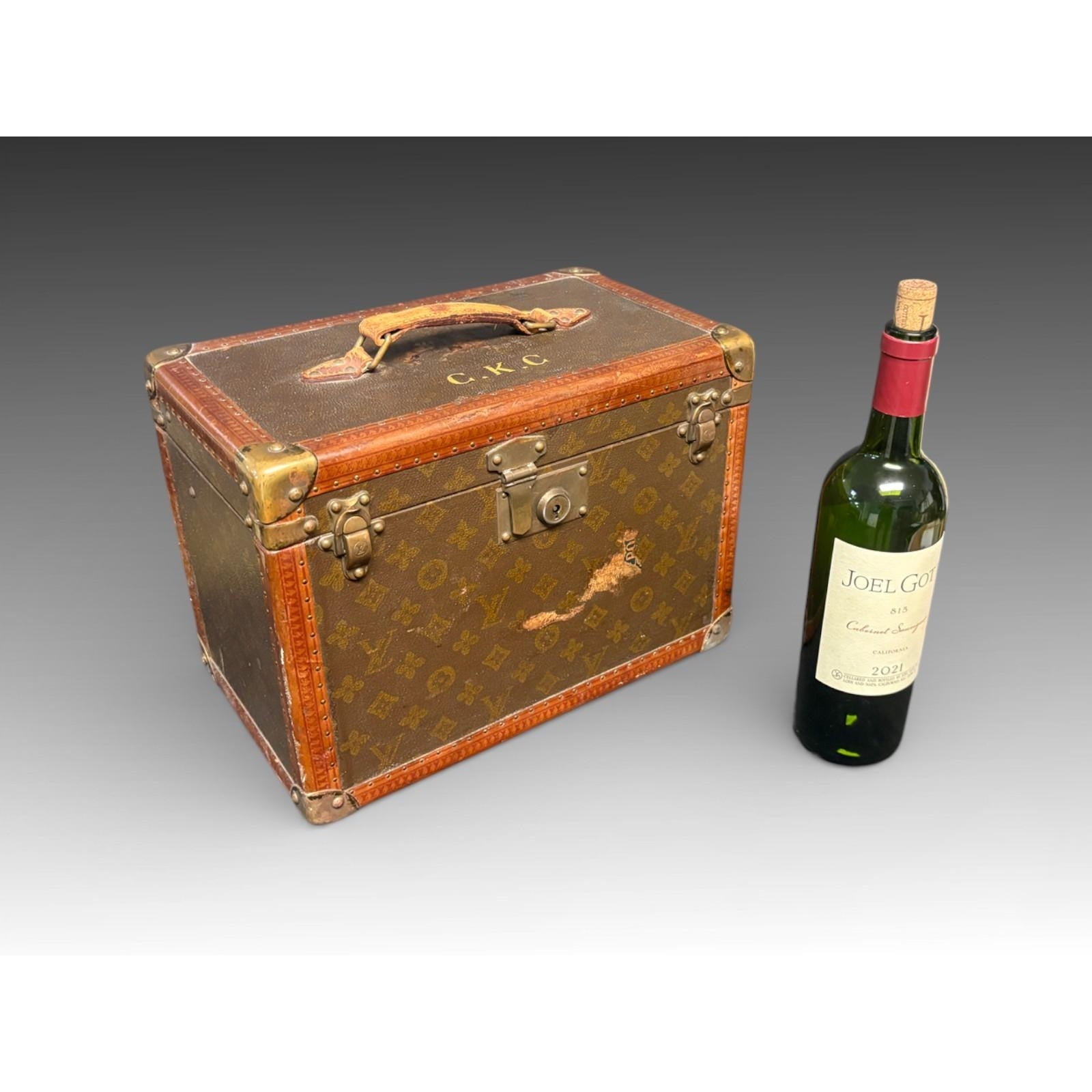1935 Louis Vuitton Boîte Pharmacie Trunk Monogram Box 819213
