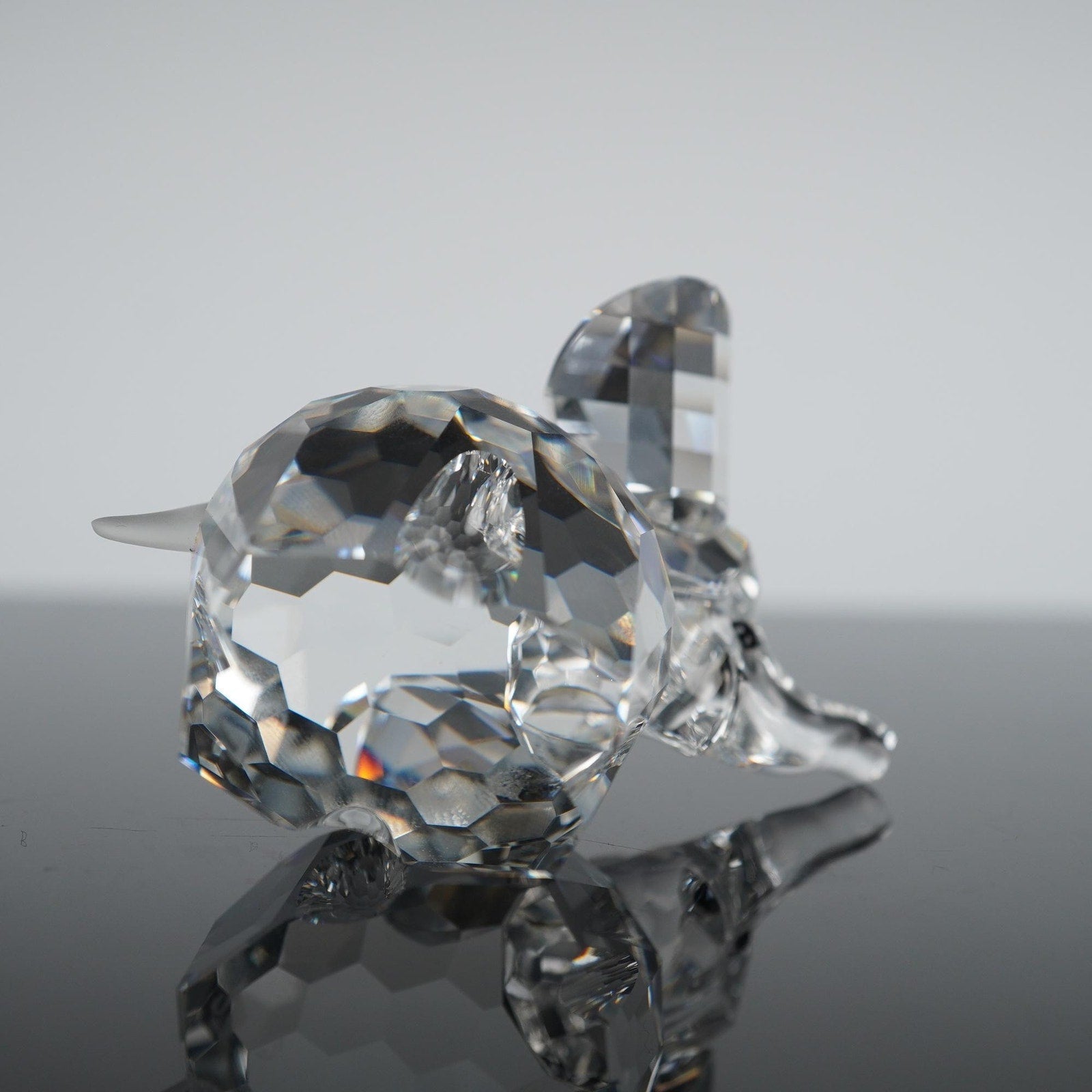 Swarovski Silver Crystal Small Elephant Raised Trunk 7640 000 060 Retired Boxed