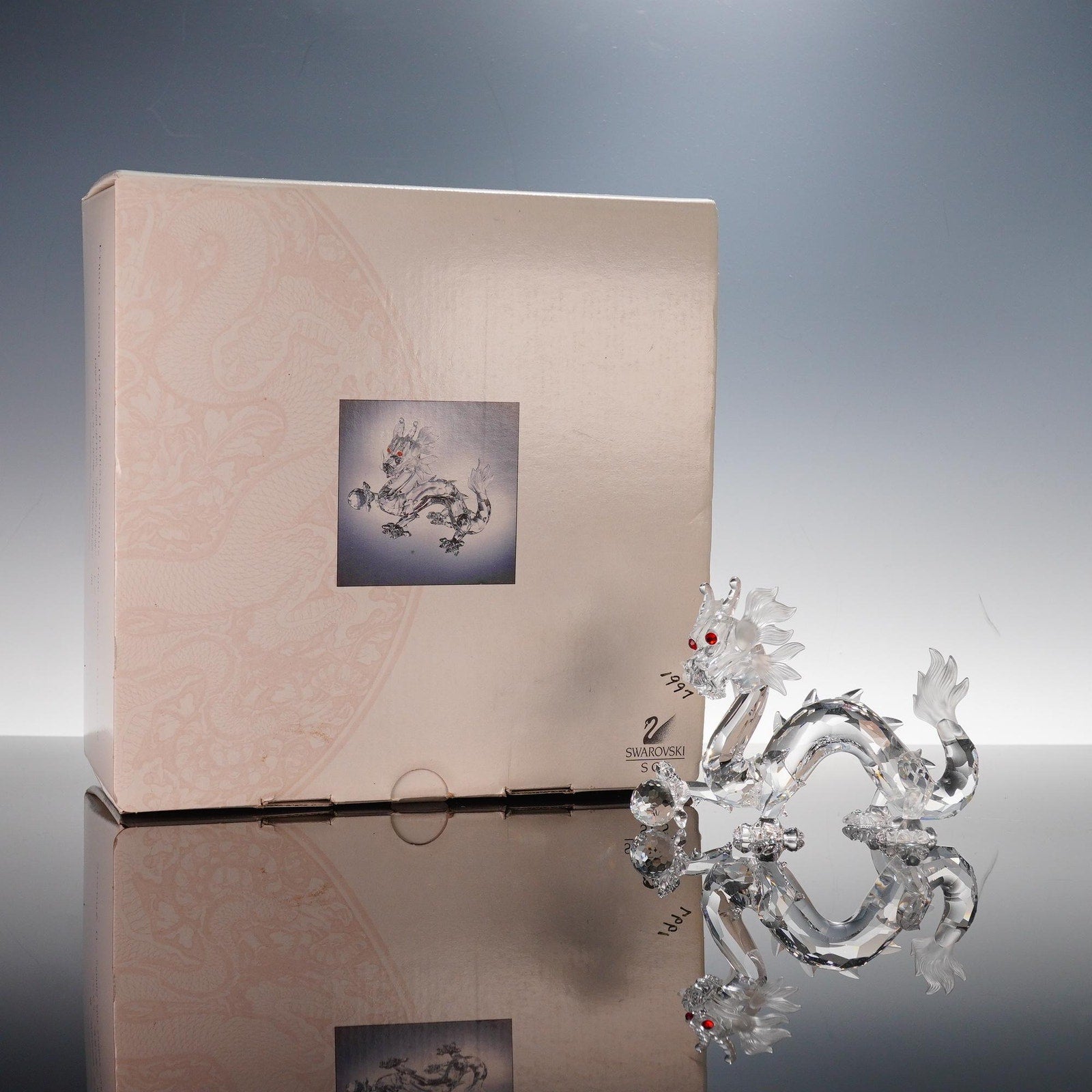1997 Swarovski SCS Annual Edition "The Dragon" – Fabulous Creatures Series (Boxed)