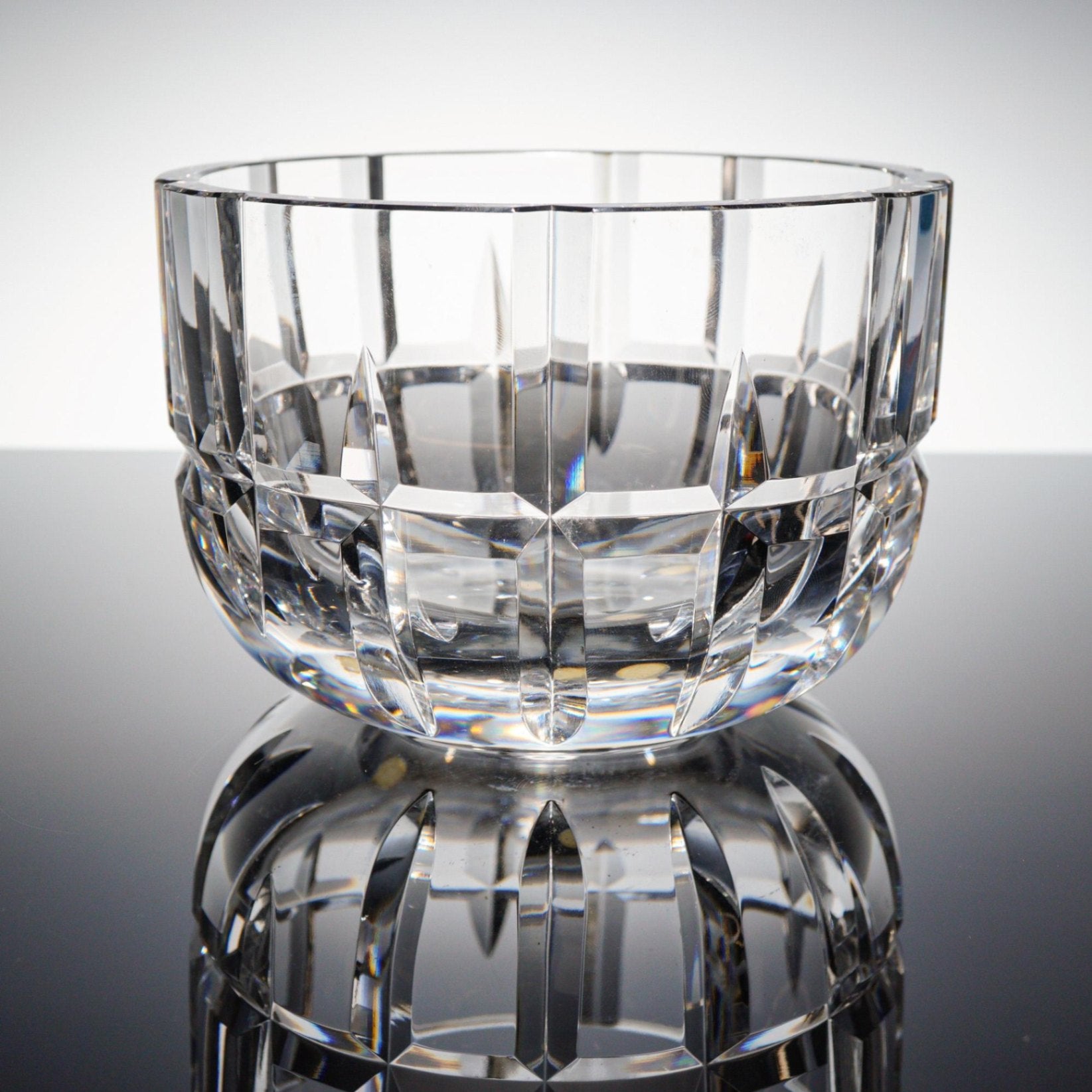 Kosta Boda Revolution Cut Crystal Bowl 58906 Swedish Glass Diamond Wedge 6.5"