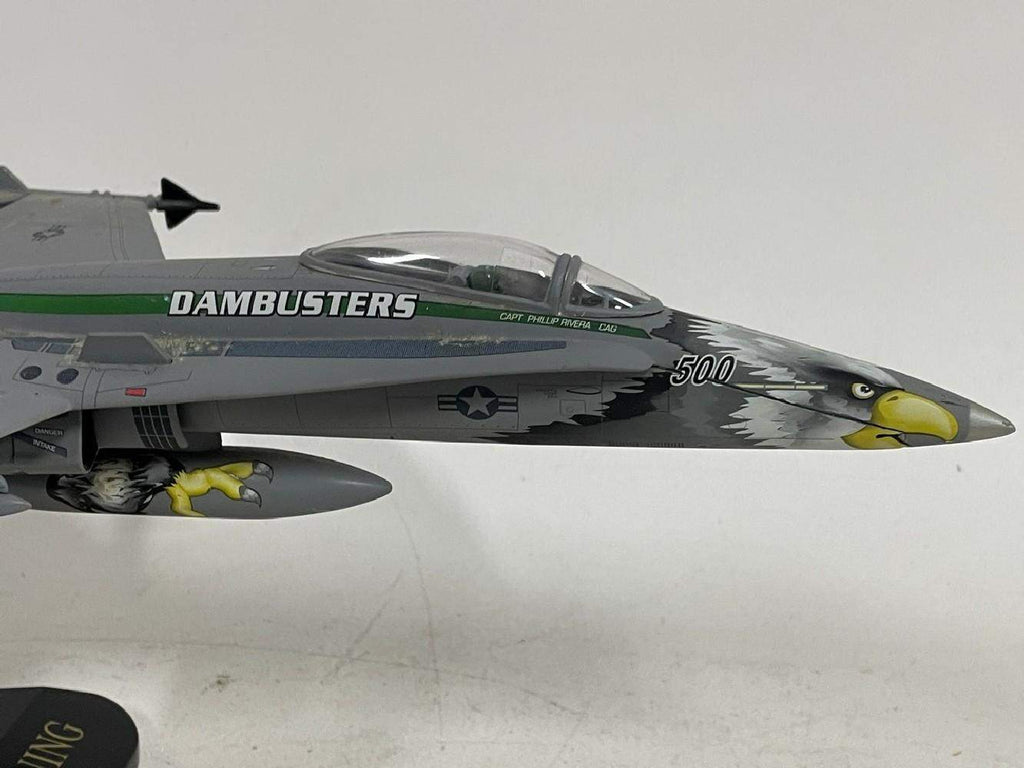 F/A-18 Hornet 1:48 Scale Model VFA-195 Dambusters U.S. Navy Livery Stand READ