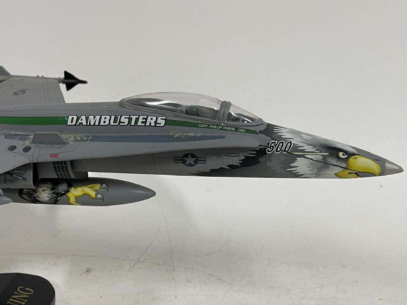 F/A-18 Hornet 1:48 Scale Model VFA-195 Dambusters U.S. Navy Livery Stand READ