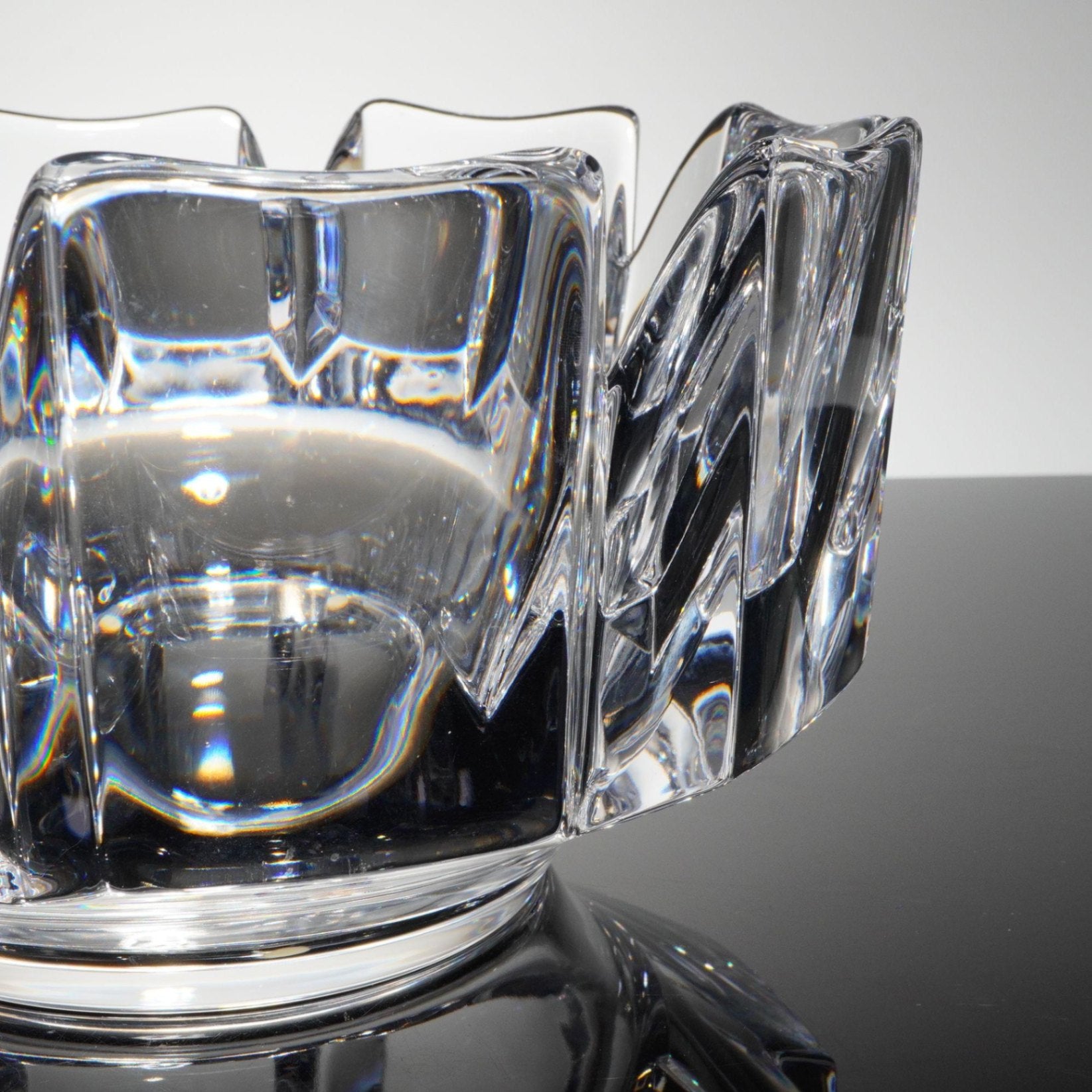 Orrefors Corona Crystal Bowl Lars Hellsten 9" Heavy Lobe Star Cut Swedish Glass