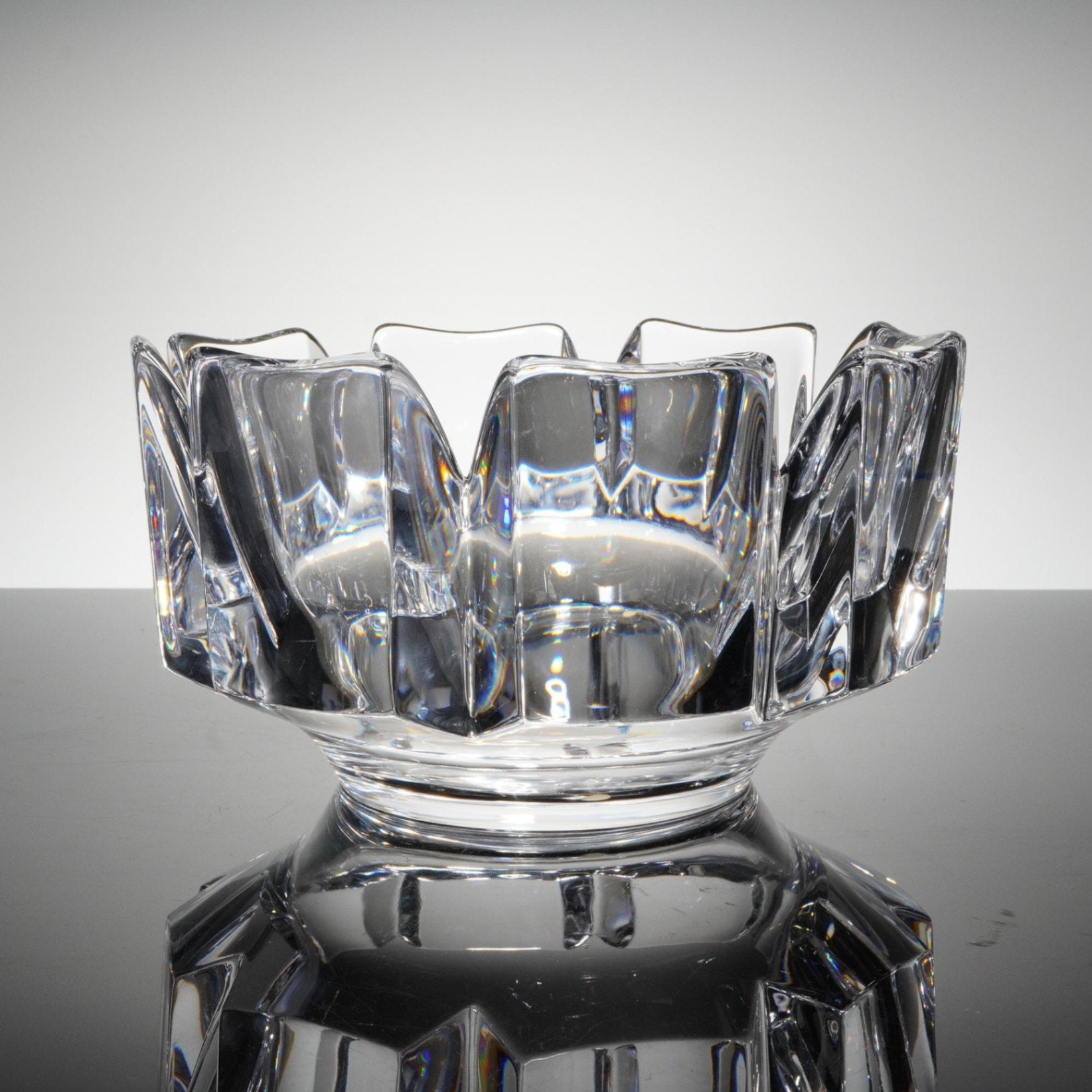 Orrefors Corona Crystal Bowl Lars Hellsten 9" Heavy Lobe Star Cut Swedish Glass