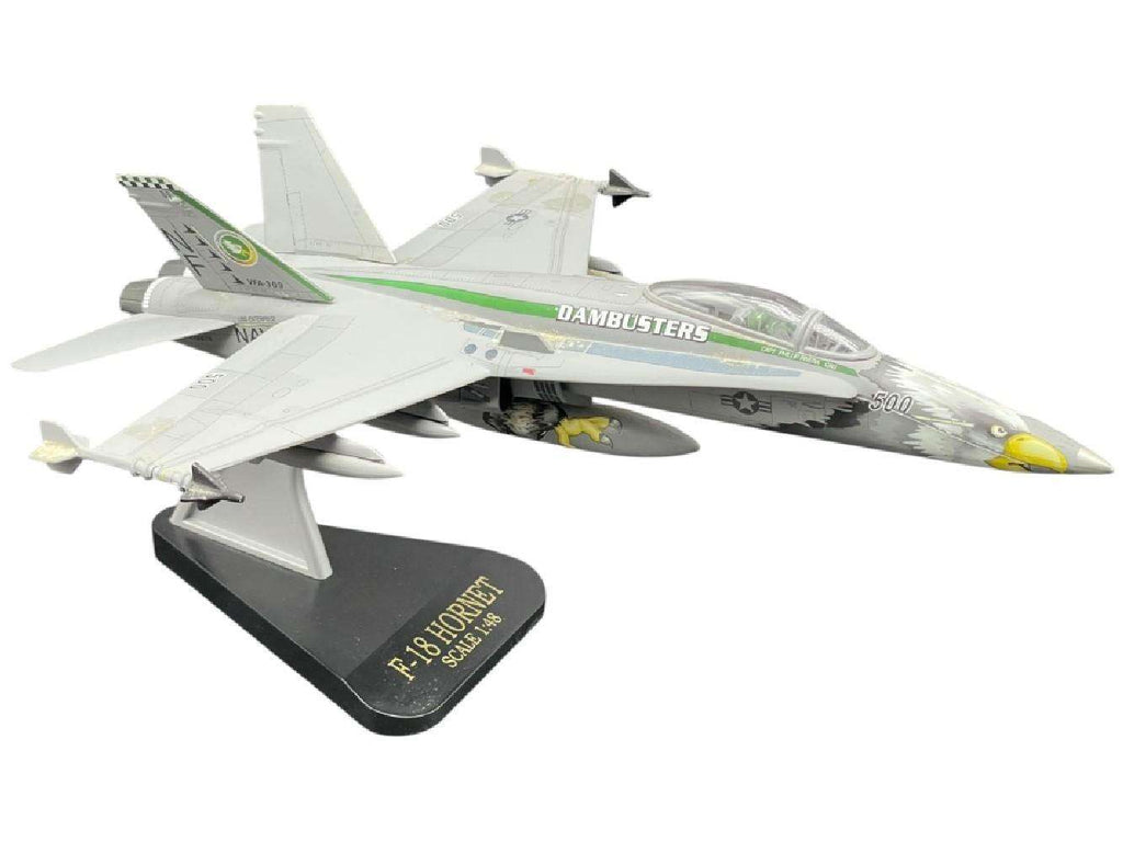 F/A-18 Hornet 1:48 Scale Model VFA-195 Dambusters U.S. Navy Livery Stand READ