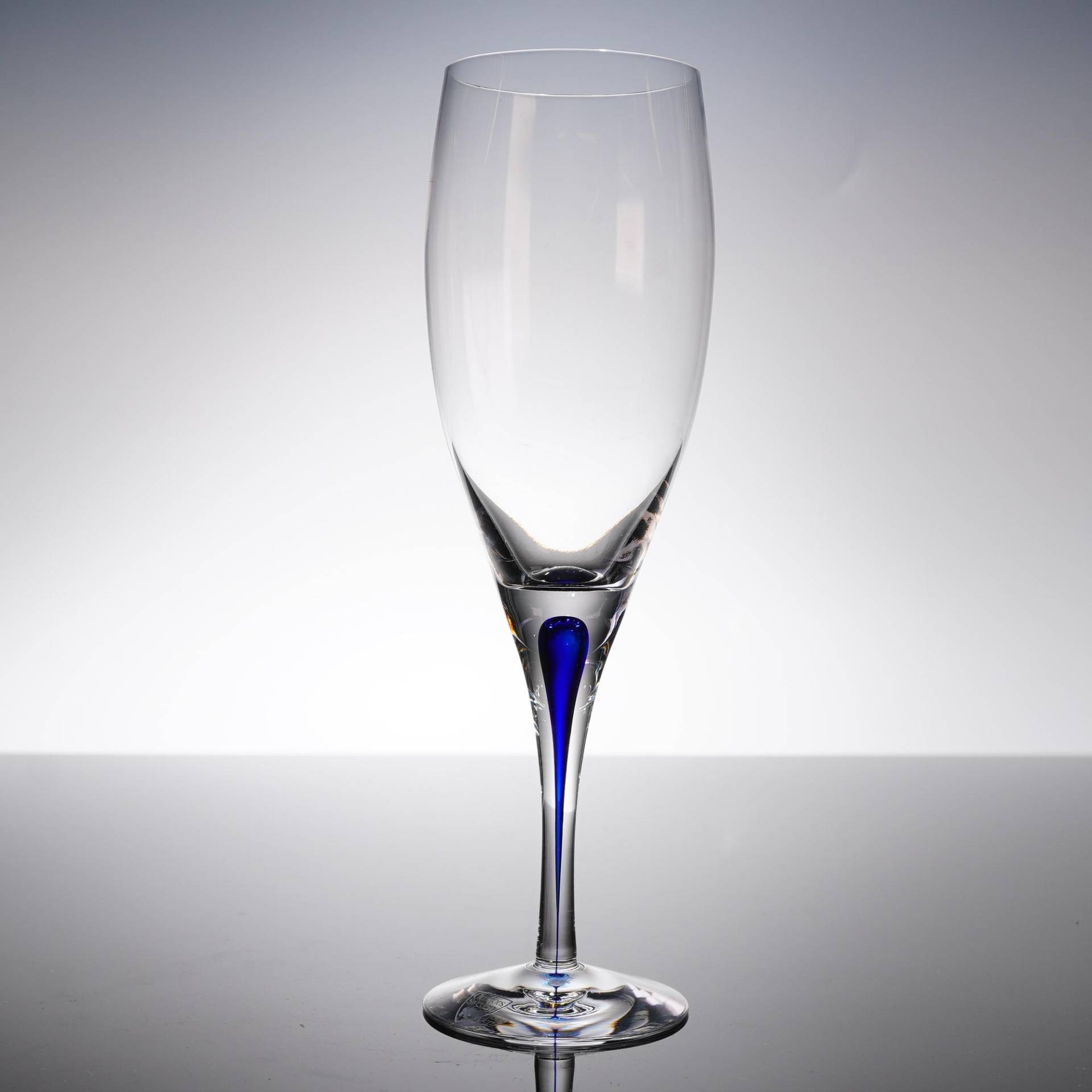 Pair Orrefors Intermezzo Champagne Flutes 2 Black Teardrop Signed 9"