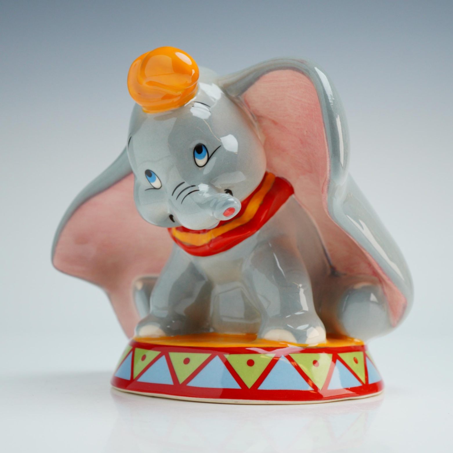 Royal Doulton Dumbo Figurine FC3 Limited Ed 61/1500 Disney Showcase Box COA