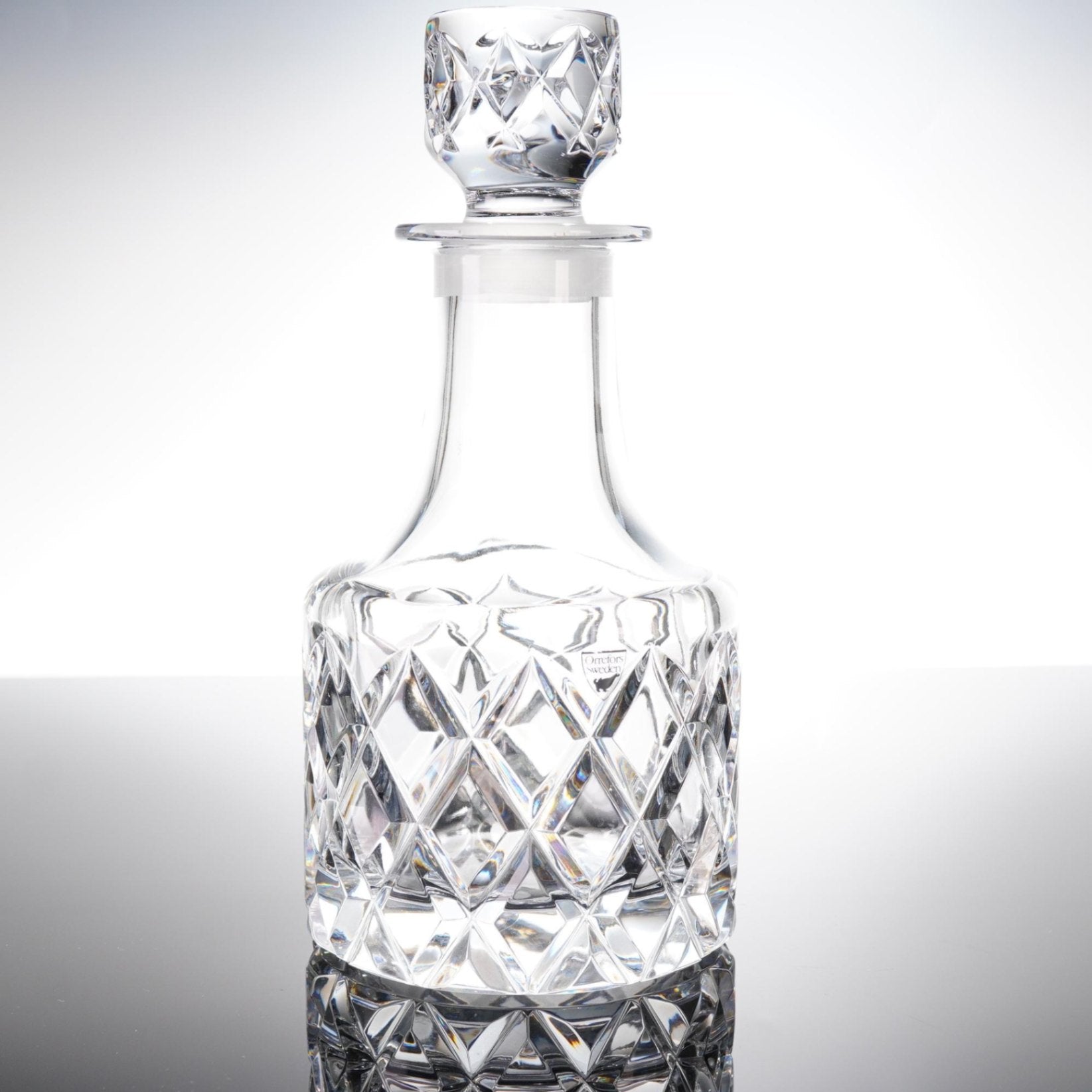 Orrefors Sofiero Crystal Decanter Gunnar Cyren Diamond Cut Stopper 10"