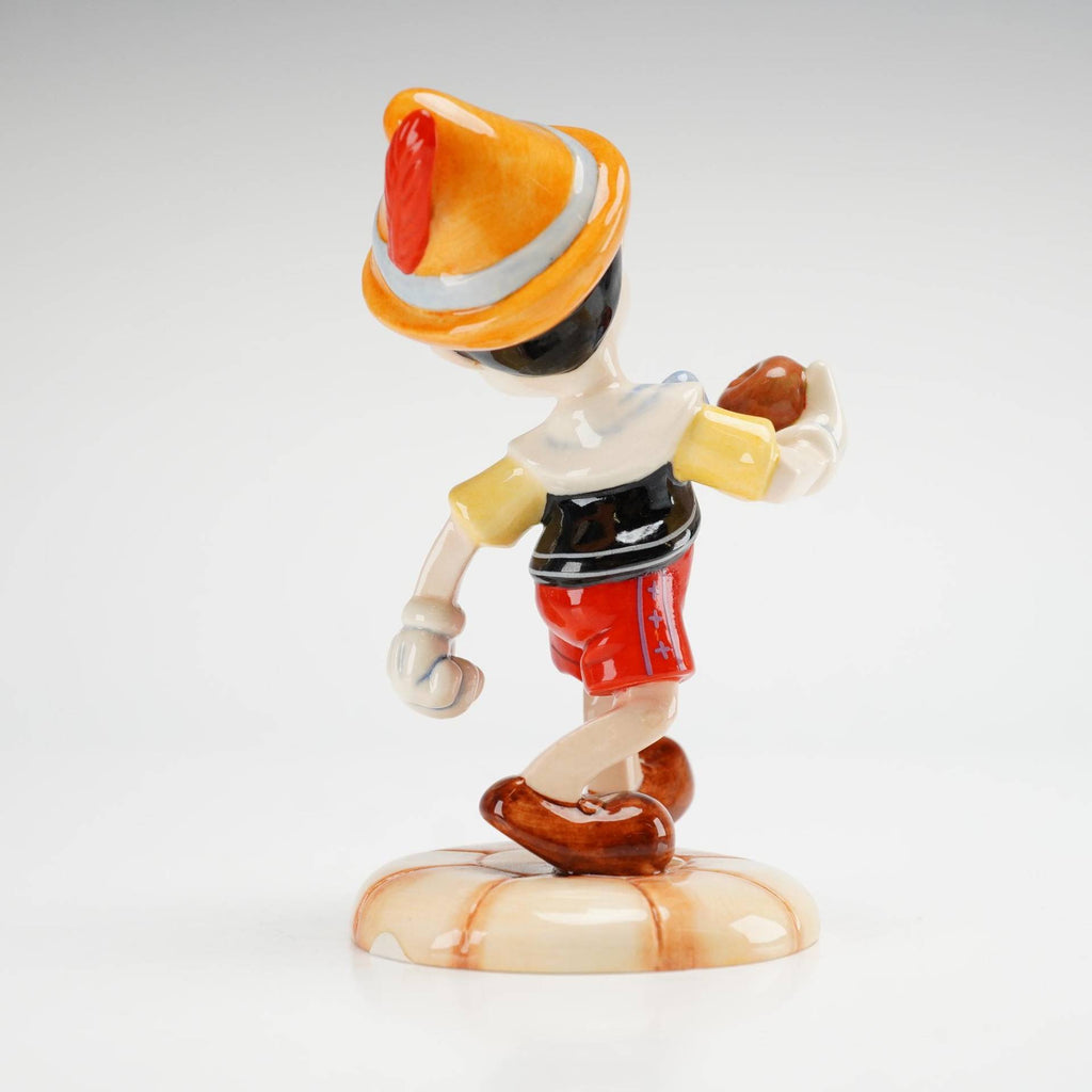 Royal Doulton Pinocchio Figurine DM1 Disney Showcase Collection in Box COA