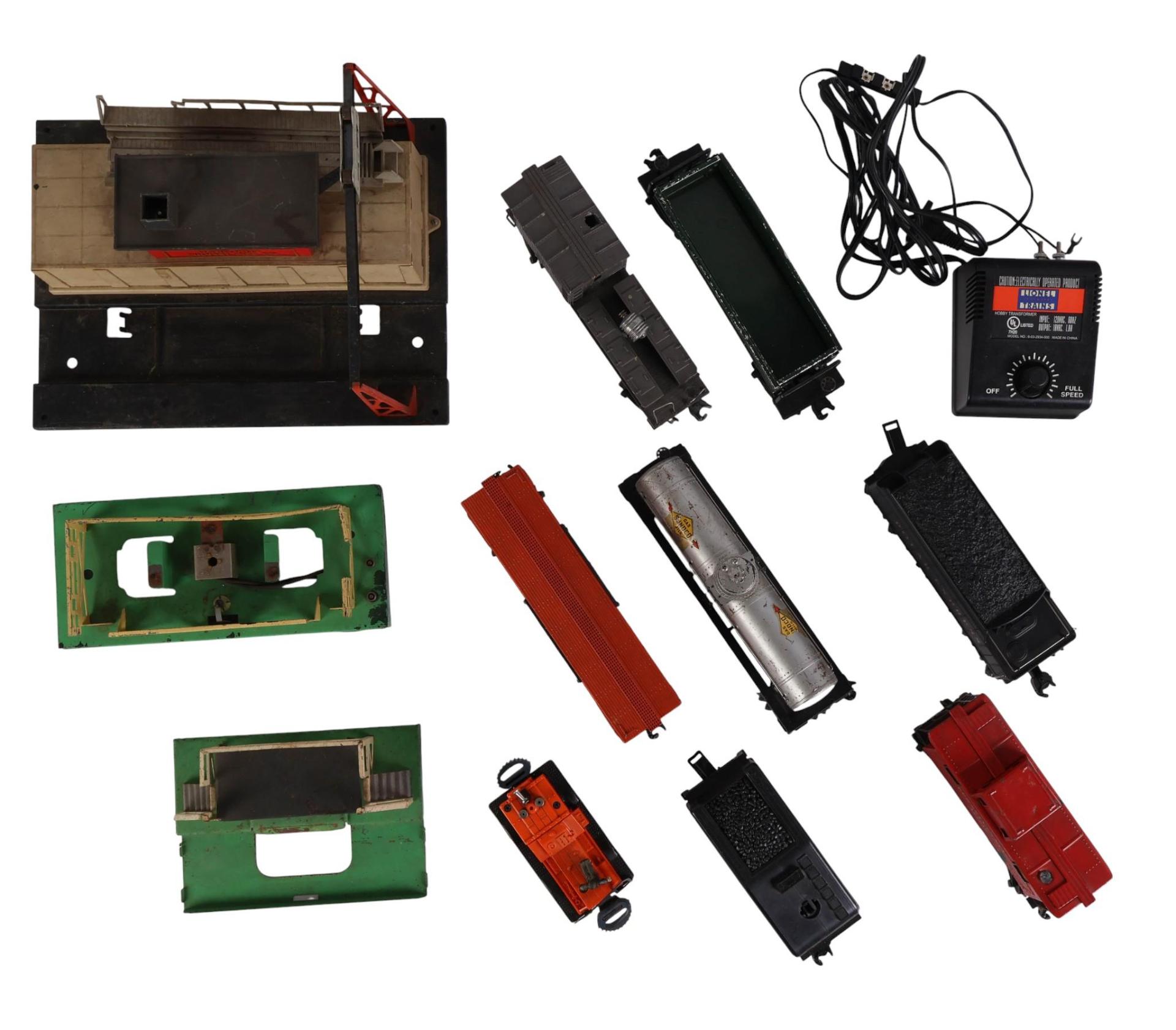 Lionel Train Lot Caboose Tank Cars Transformer Accessories 12pc