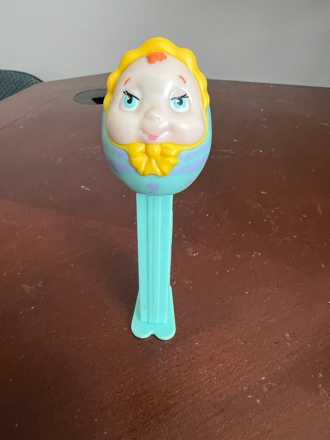 Lot of 10 Easter Holiday PEZ Dispensers - Bunnies, Chicks in Eggs, Humpty Dumpty