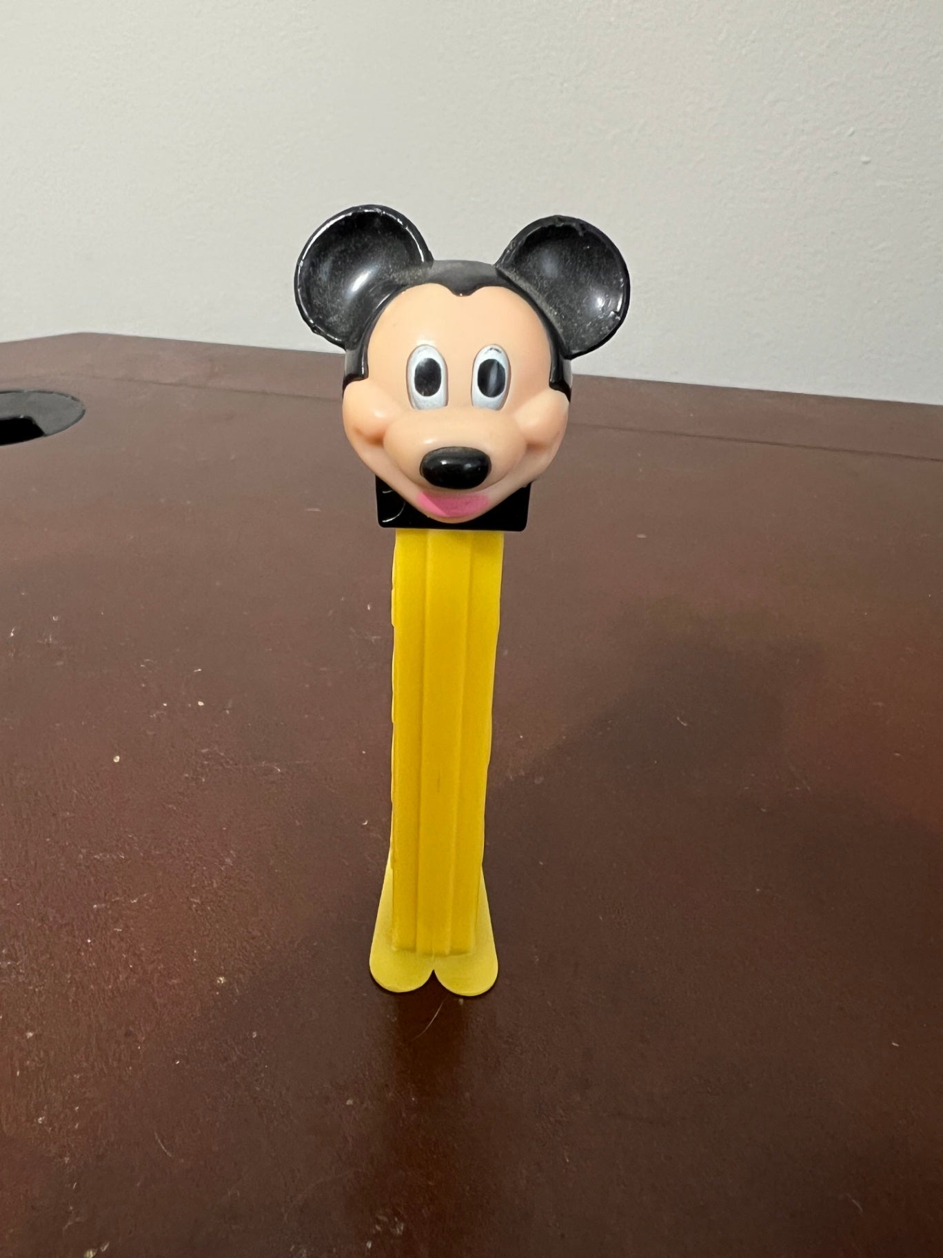Lot of 10 Disney PEZ Dispensers - Mickey, Minnie, Donald, Goofy