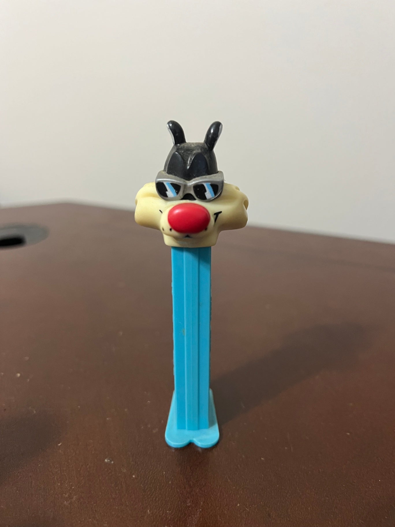 Lot of 10 PEZ - Flintstones Fred Barney Pebbles Dino - Looney Tunes Bugs Sylvester