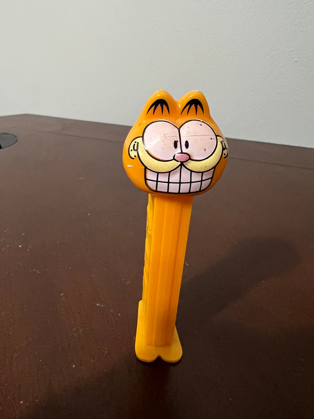 Lot of 10 PEZ - Garfield Nermal Snoopy Woodstock Lucy Linus Bert