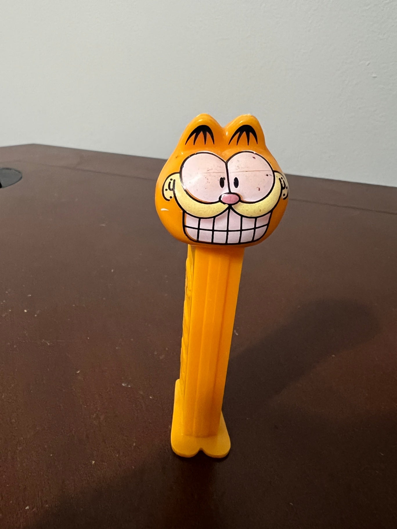 Lot of 10 PEZ - Garfield Nermal Snoopy Woodstock Lucy Linus Bert