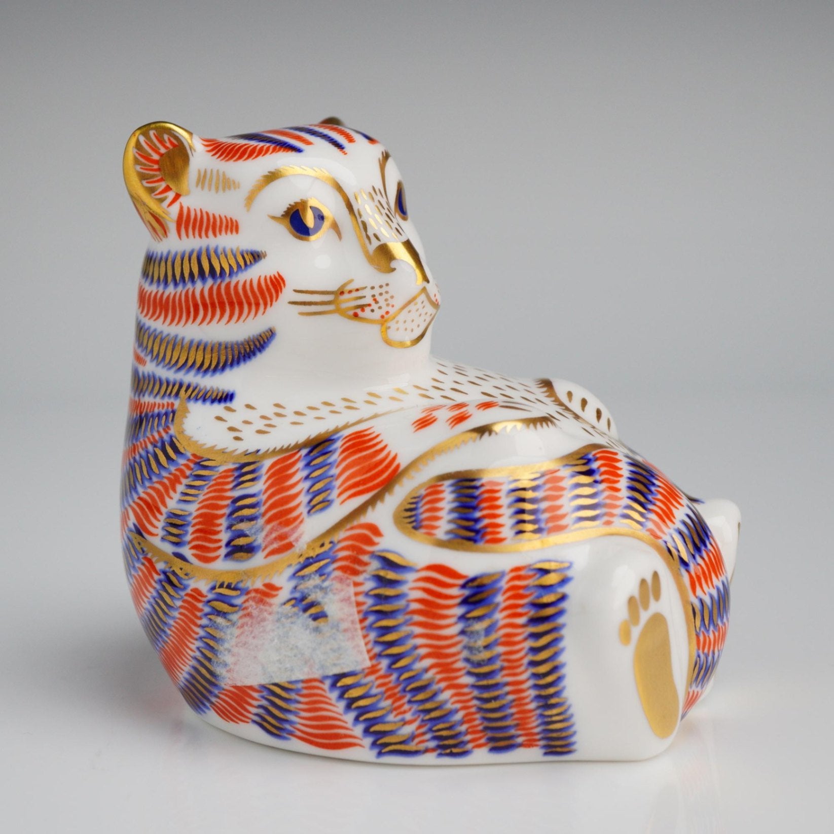 Royal Crown Derby Bengal Tiger Cub Paperweight 1993 Imari Gold Stopper