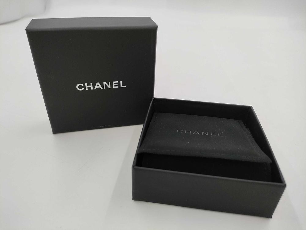Authentic Chanel C23A Resin Bead CC Logo Rhinestone Bracelet with Box