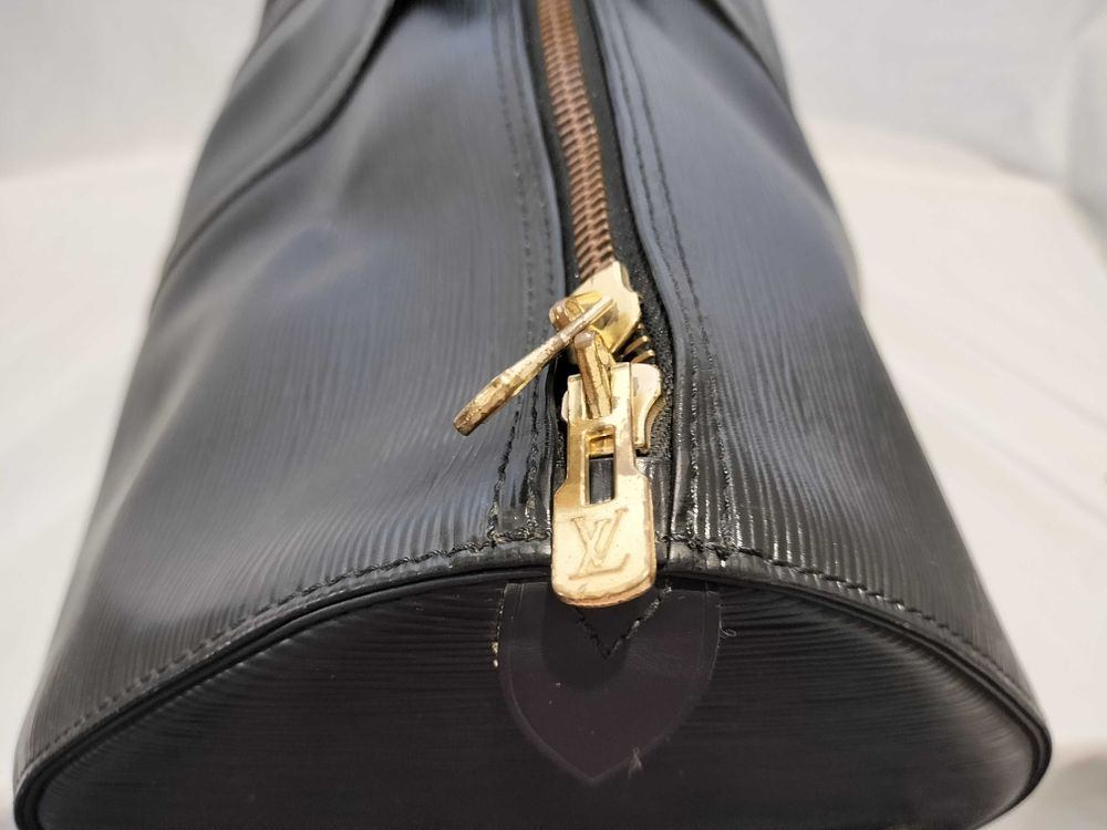 Louis Vuitton Keepall 50 Boston Bag Epi Leather Travel Duffel M59052