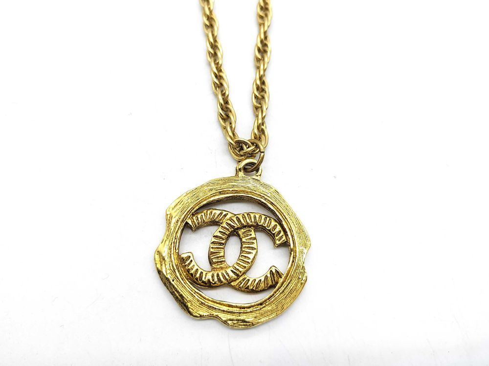 Authentic Vintage Chanel 1970s CC Logo Rope Chain Necklace Gold Plated