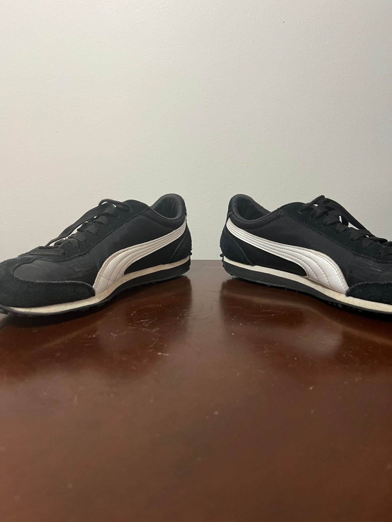 Puma Whirlwind Classic Black White Men's Size 7.5 / Women's 9.0 351293-90