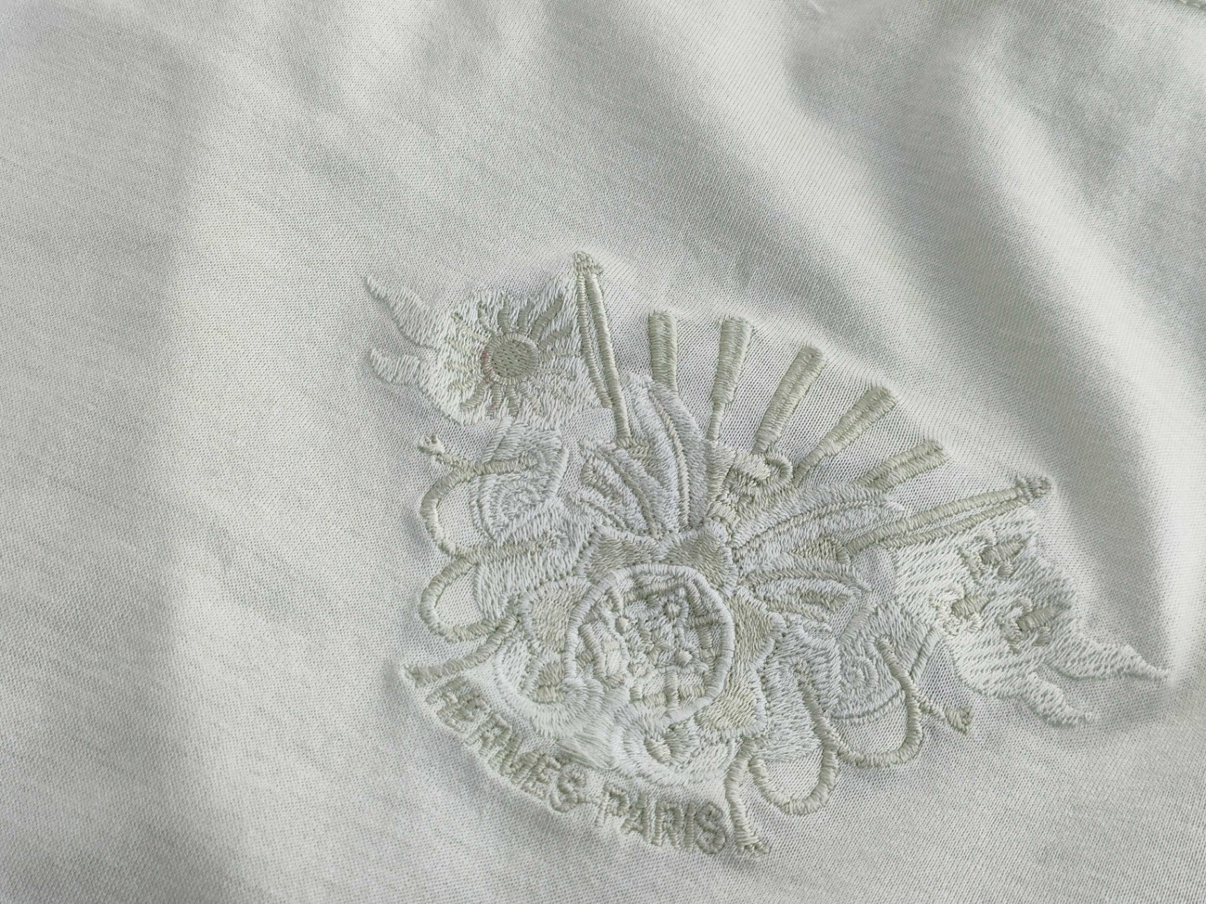 Hermes Vintage Pale Green Cotton T-Shirt Embroidered Crest Men M Women L 20" P2P