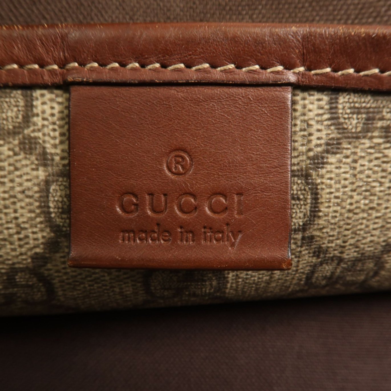Gucci Signature Web Loop Tote Bag GG Supreme