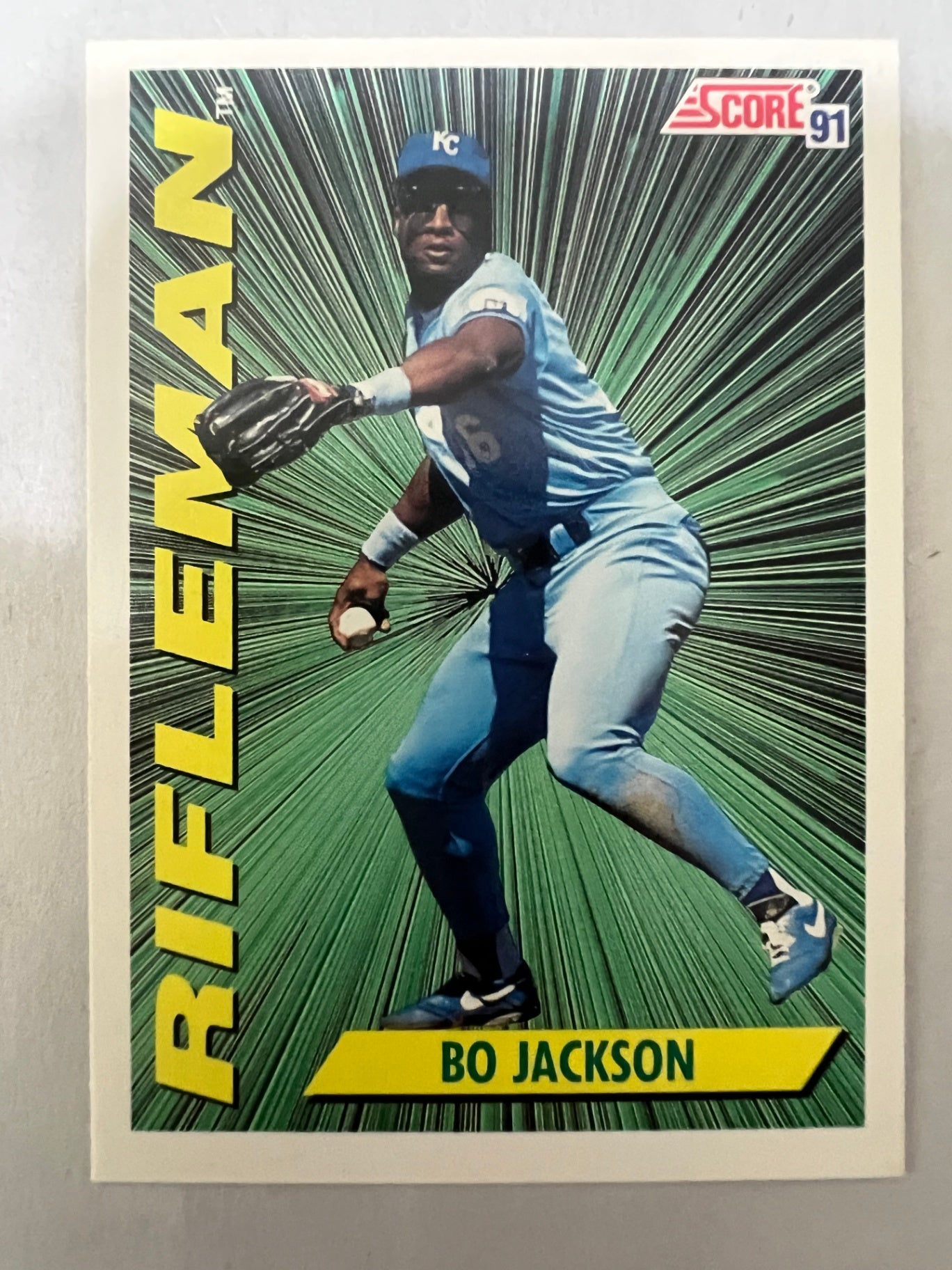 Bo Jackson 11-Card Legacy Lot - 1988-1992 - Topps #750, Pro Set, Diamond Kings