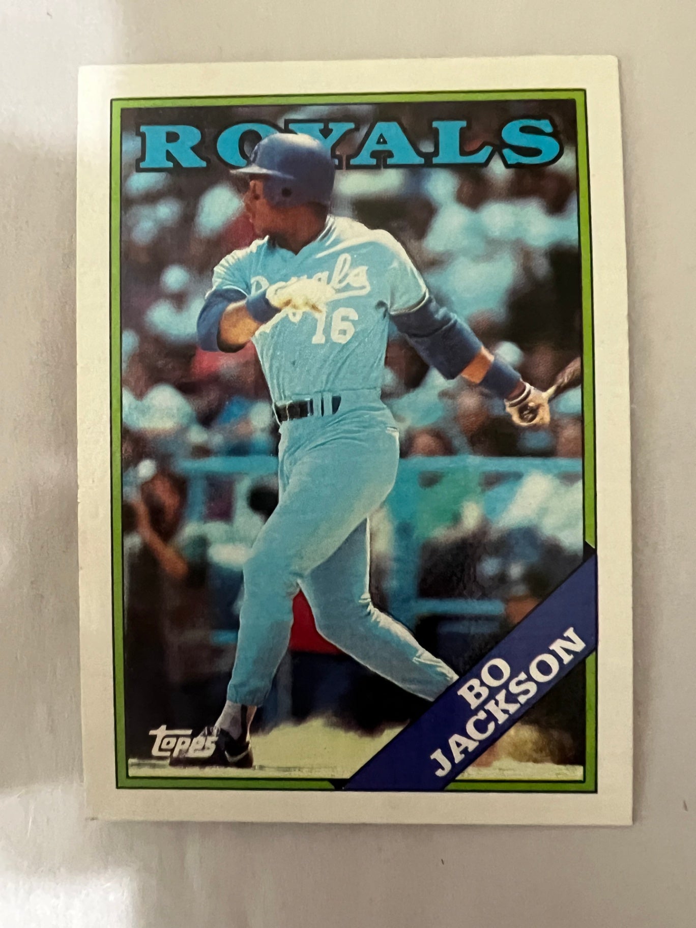 Bo Jackson 11-Card Legacy Lot - 1988-1992 - Topps #750, Pro Set, Diamond Kings