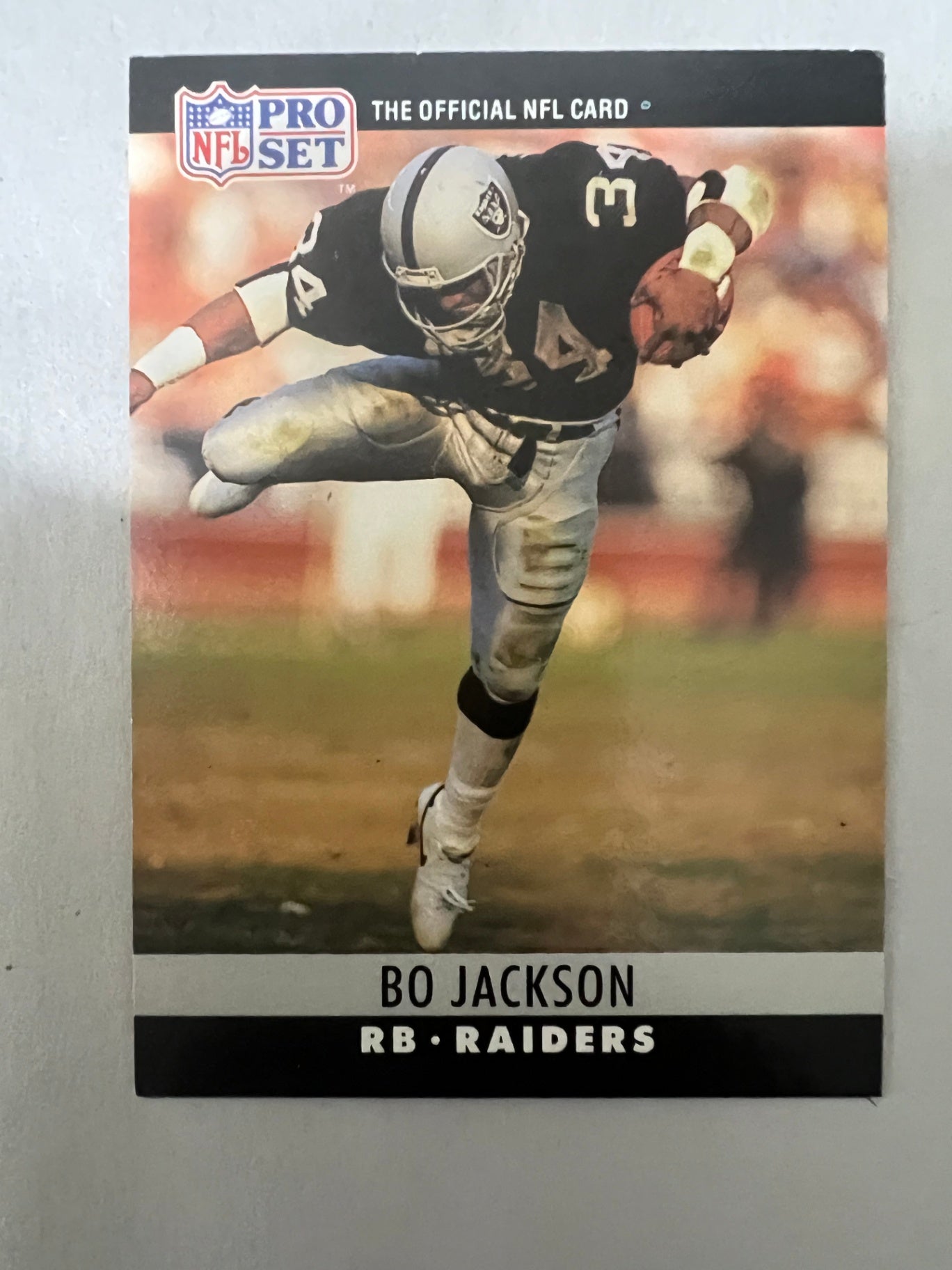 Bo Jackson 11-Card Legacy Lot - 1988-1992 - Topps #750, Pro Set, Diamond Kings