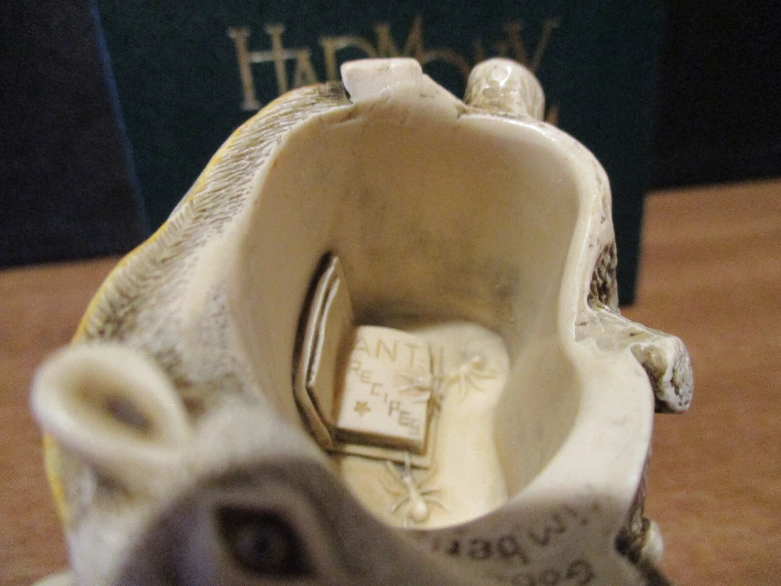 1998 Harmony Kingdom Antipasto Anteater Box Figurine