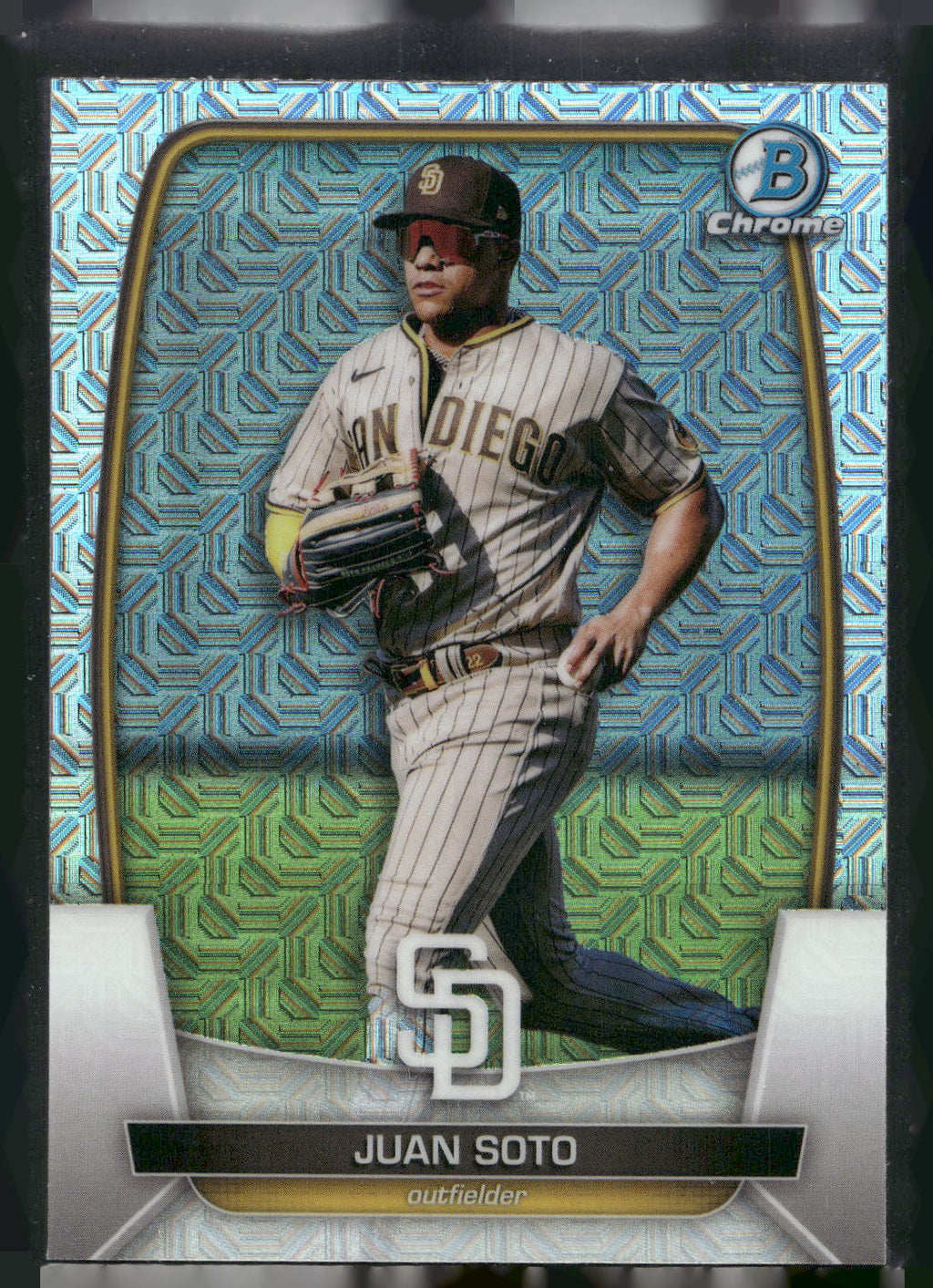 2023 Bowman #52 Juan Soto Mojo Refractors