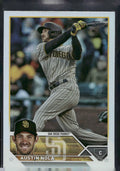 2023 Topps #486 Austin Nola Rainbow Foil