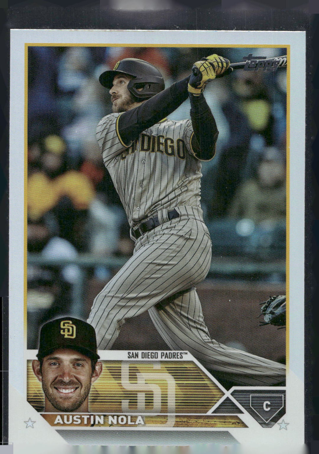 2023 Topps #486 Austin Nola Rainbow Foil