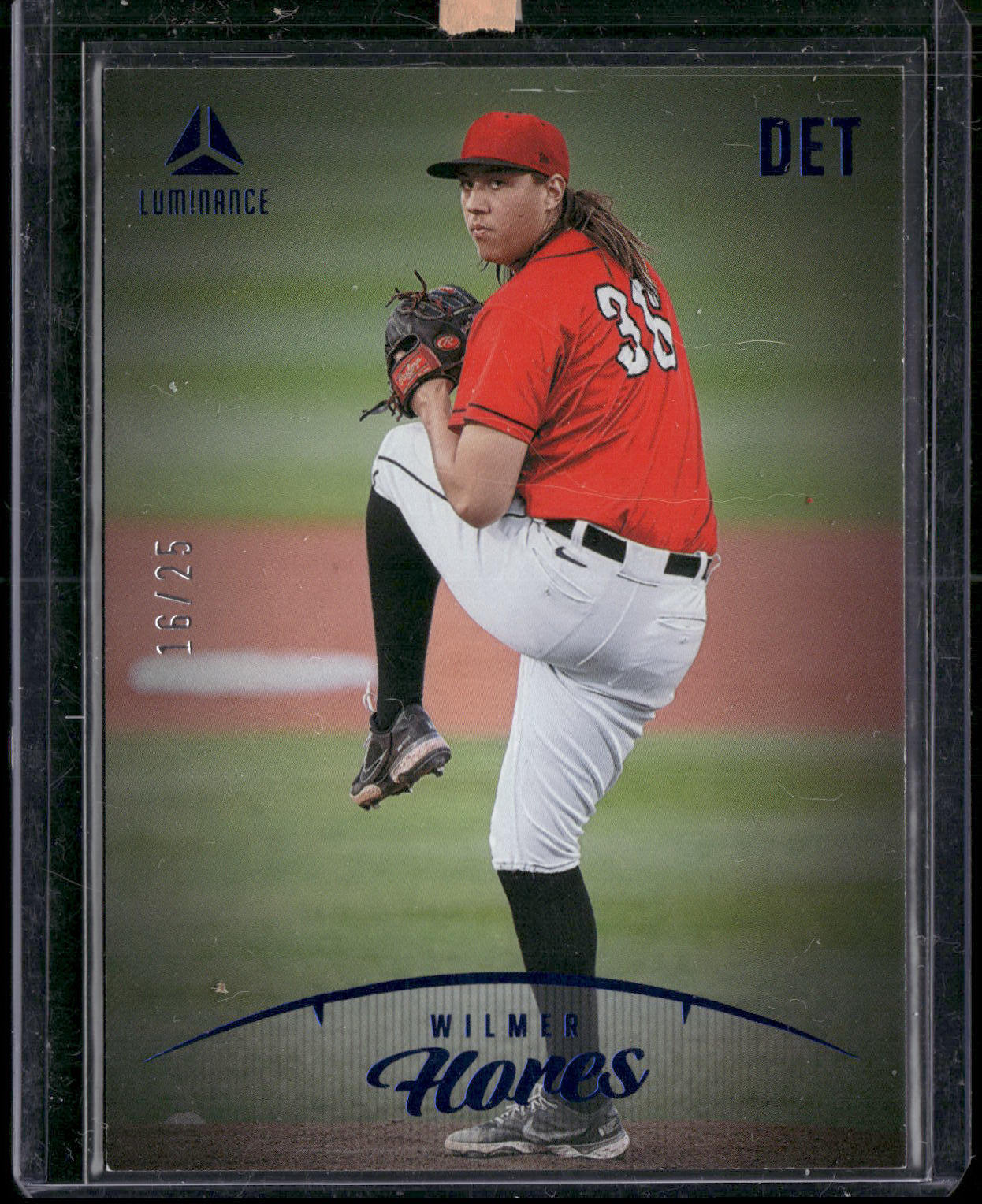 2023 Panini Chronicles - Luminance #22 Wilmer Flores SN/ 25