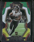 2022 Panini Select #105 Tyler Allgeier Green and Yellow Prizm Die Cut
