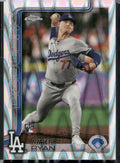 2025 Topps Chrome #18 River Ryan RayWave Refractors