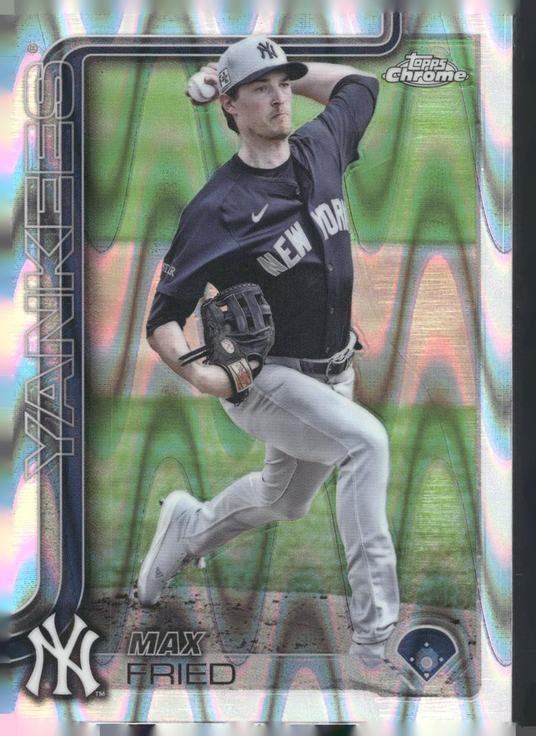 2025 Topps Chrome #39 Max Fried RayWave Refractors