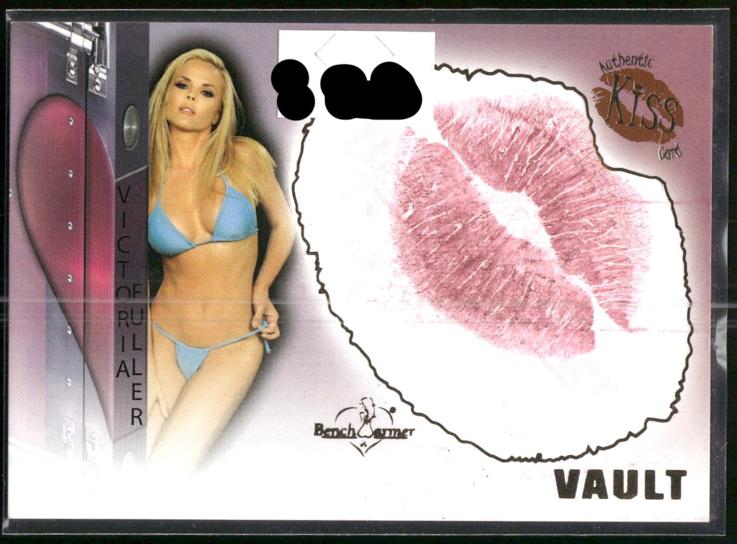 2012 Bench Warmer Vault #13 Victoria Fuller Kiss
