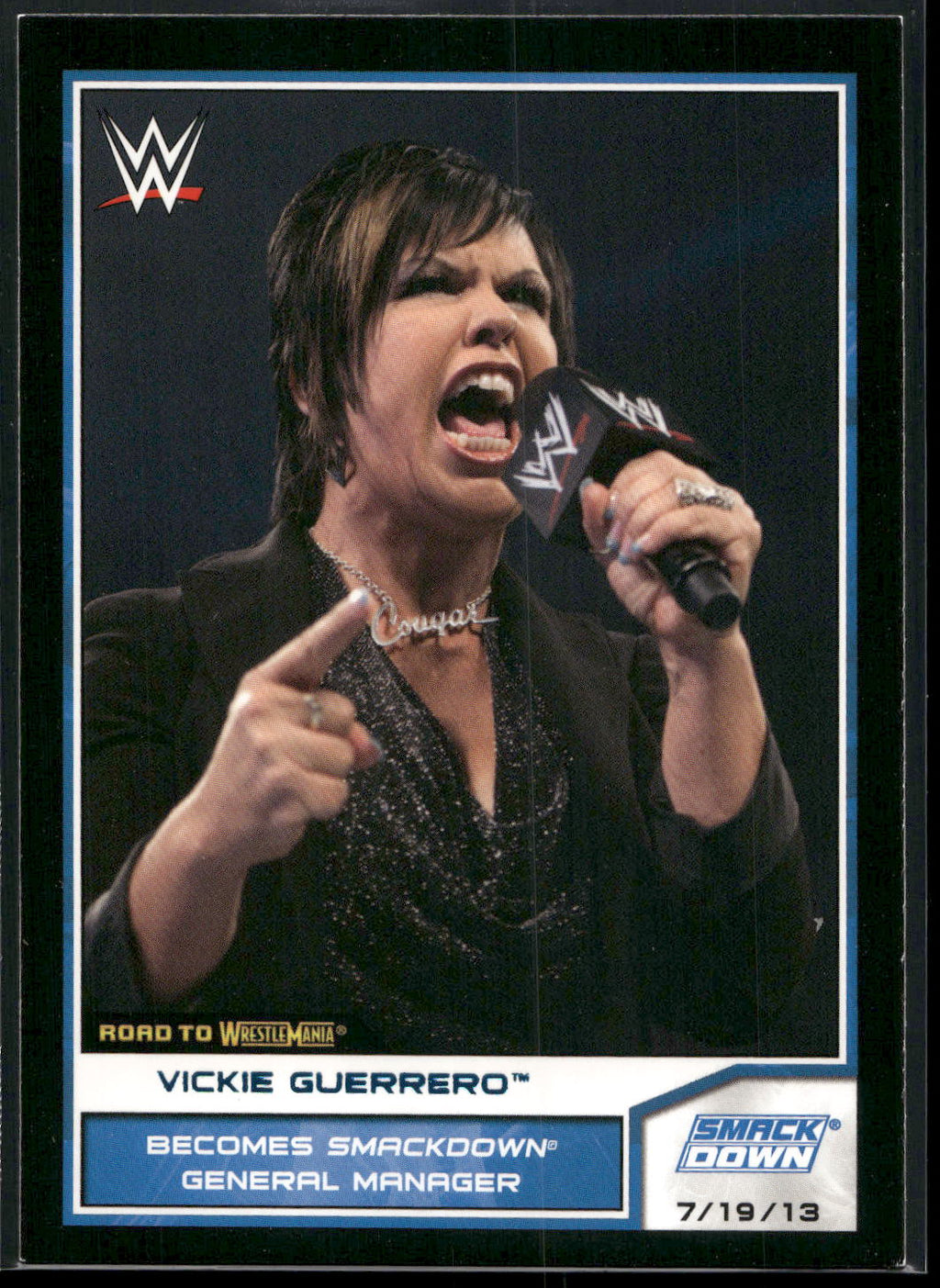 2014 Topps WWE Road to Wrestlemania #26 Vickie Guerrero