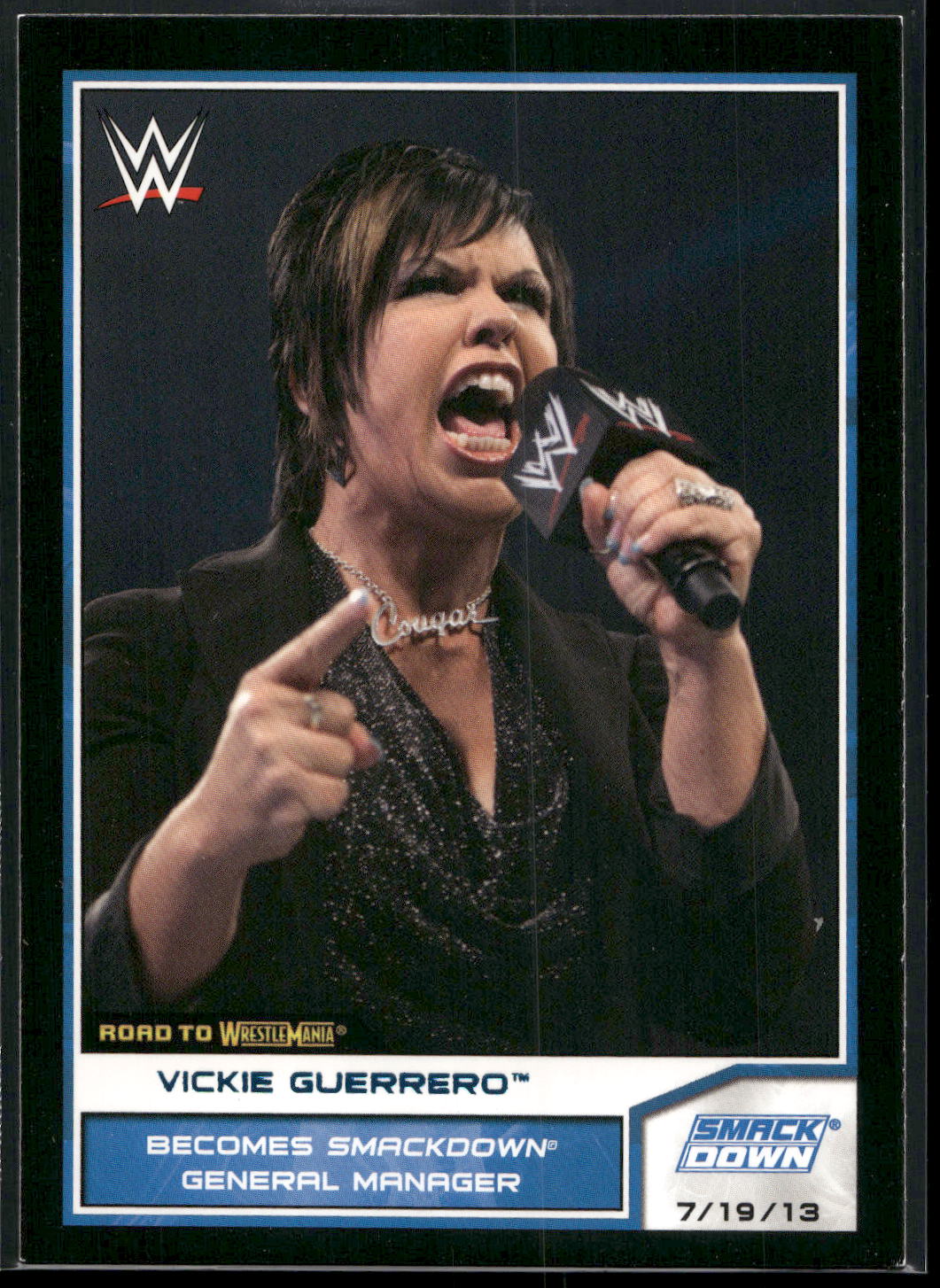2014 Topps WWE Road to Wrestlemania #26 Vickie Guerrero