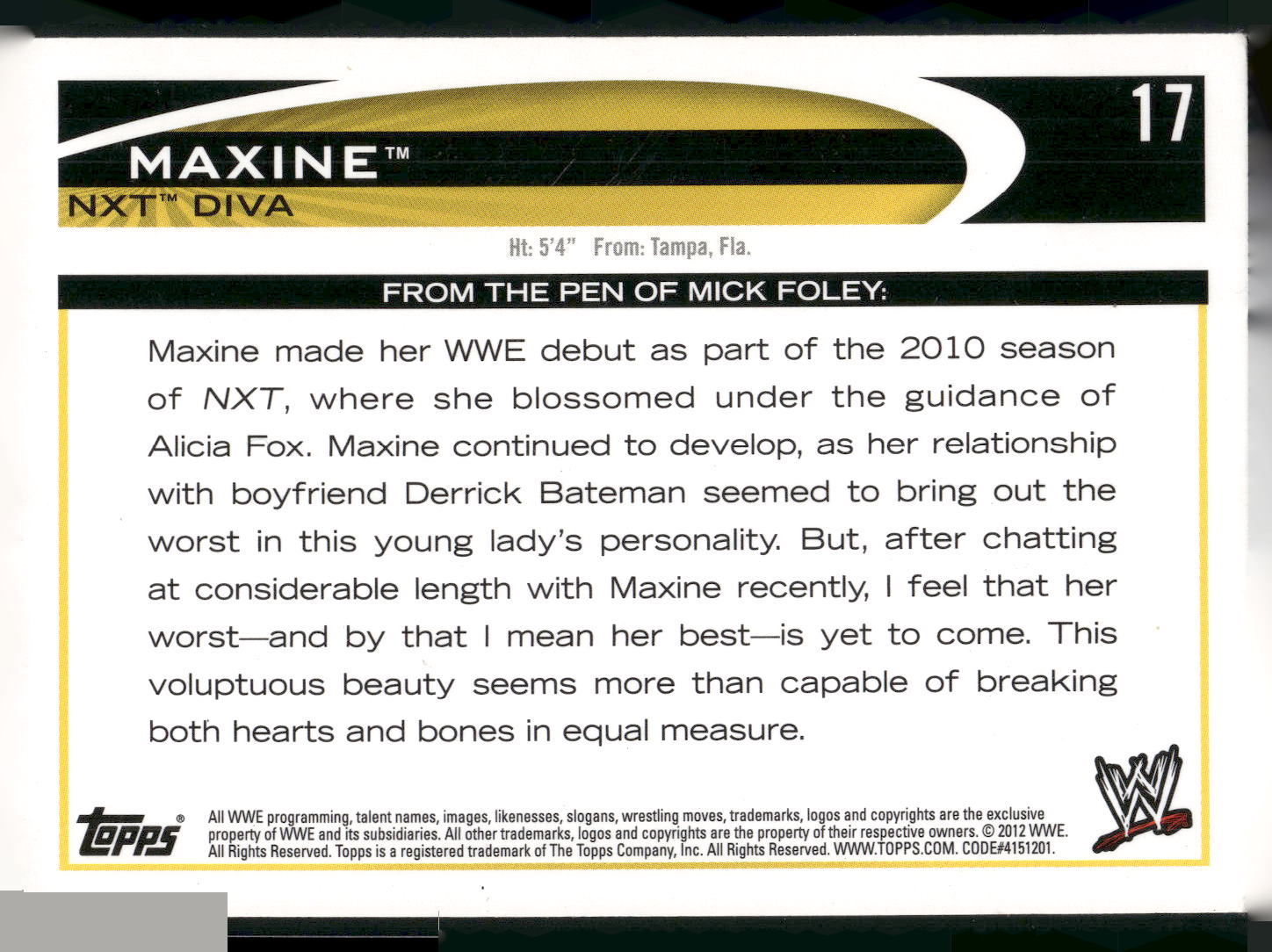 2012 Topps WWE #17 Maxine