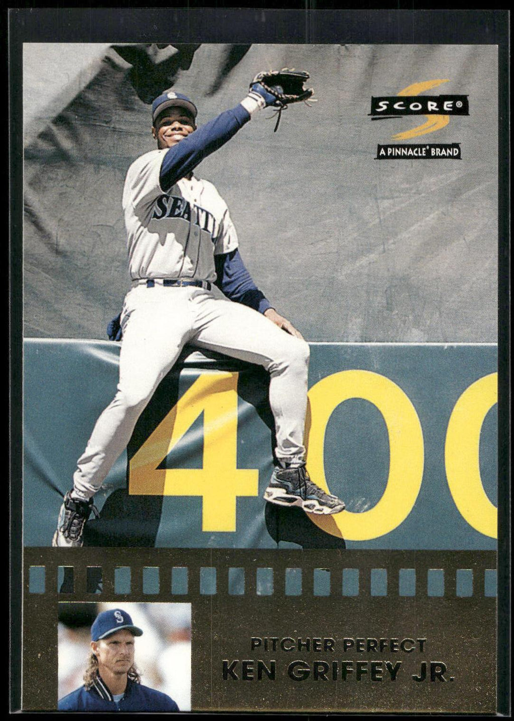 1997 Score #14 Ken Griffey Jr. Pitcher Perfect