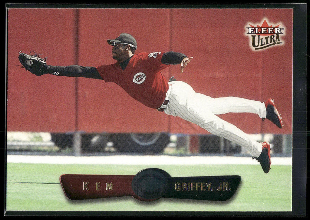 2002 Ultra #30 Ken Griffey, Jr.
