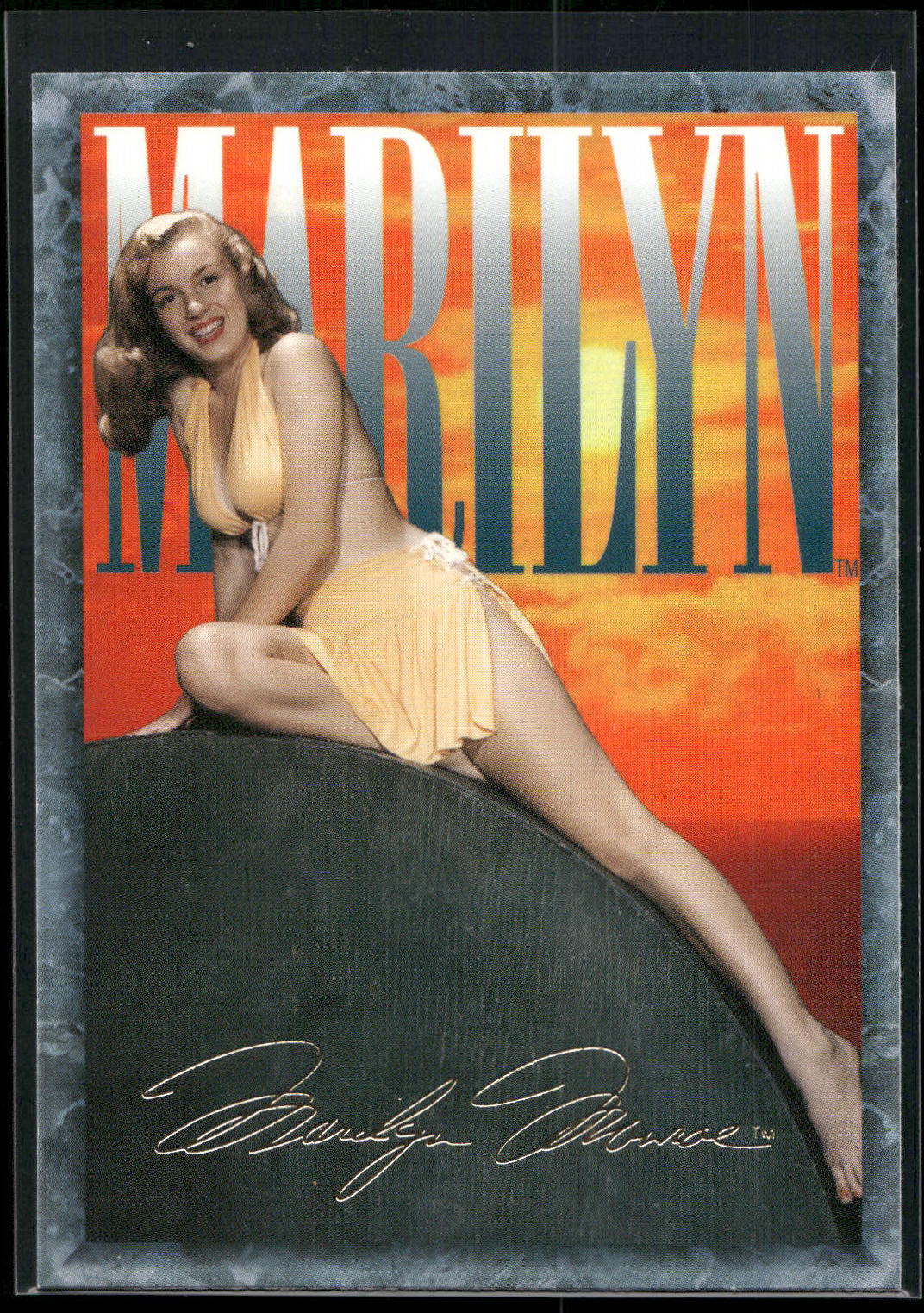 1993 Sports Time Marilyn Monroe #18 A classic pose from a 1947 "Bernard of Holly