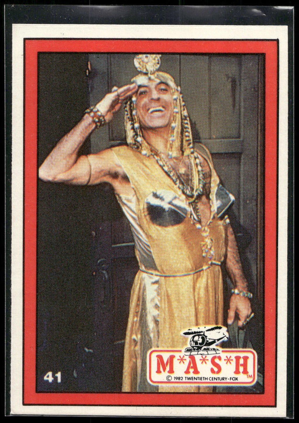 1982 Donruss M*A*S*H #41 Klinger as Cleopatra
