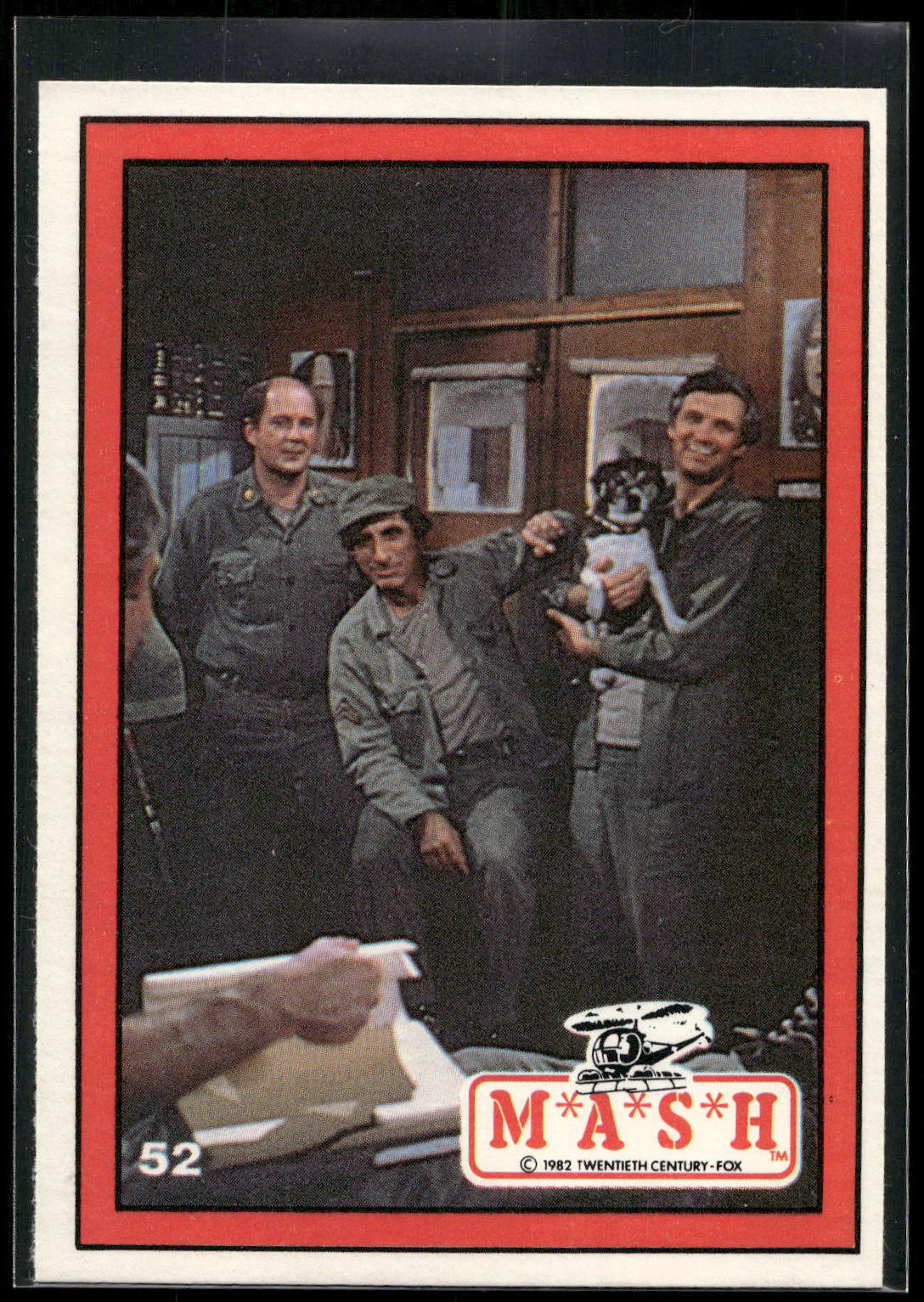 1982 Donruss M*A*S*H #52 Winchester, Klinger & Hawkeye