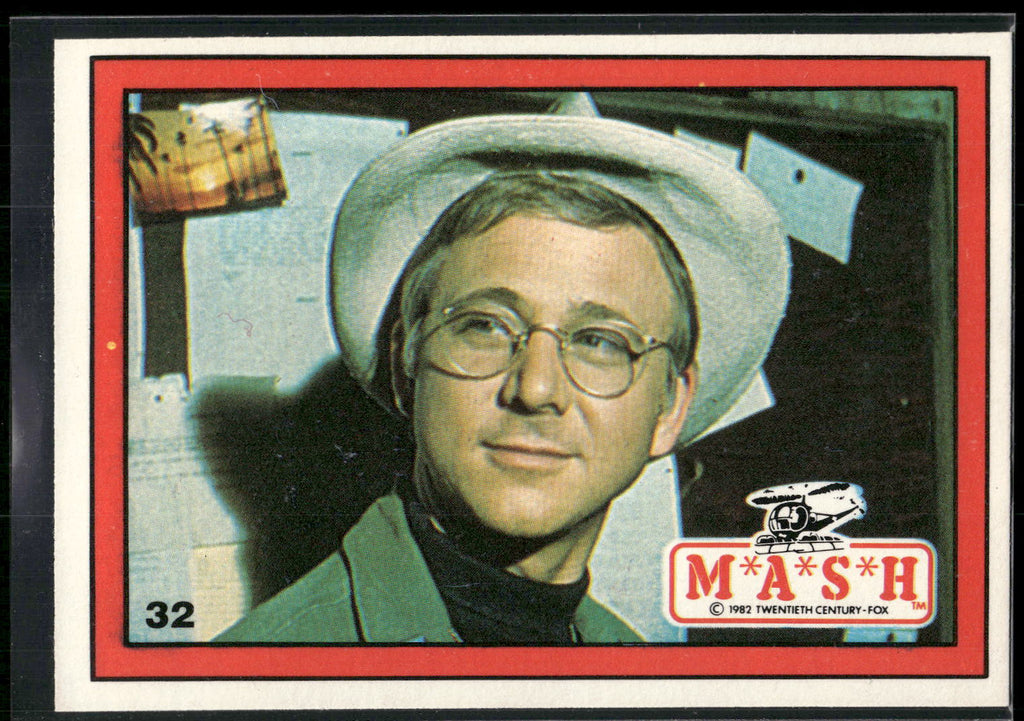 1982 Donruss M*A*S*H #32 Father Mulcahy