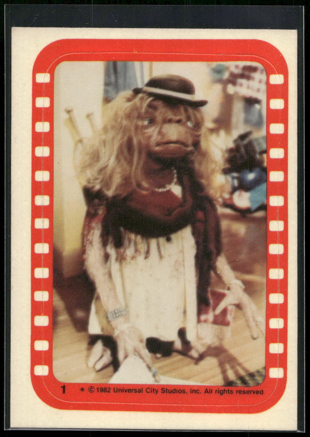 1982 Topps E.T. The Extraterrestrial #1 E.T. (Woman's dress) Stickers